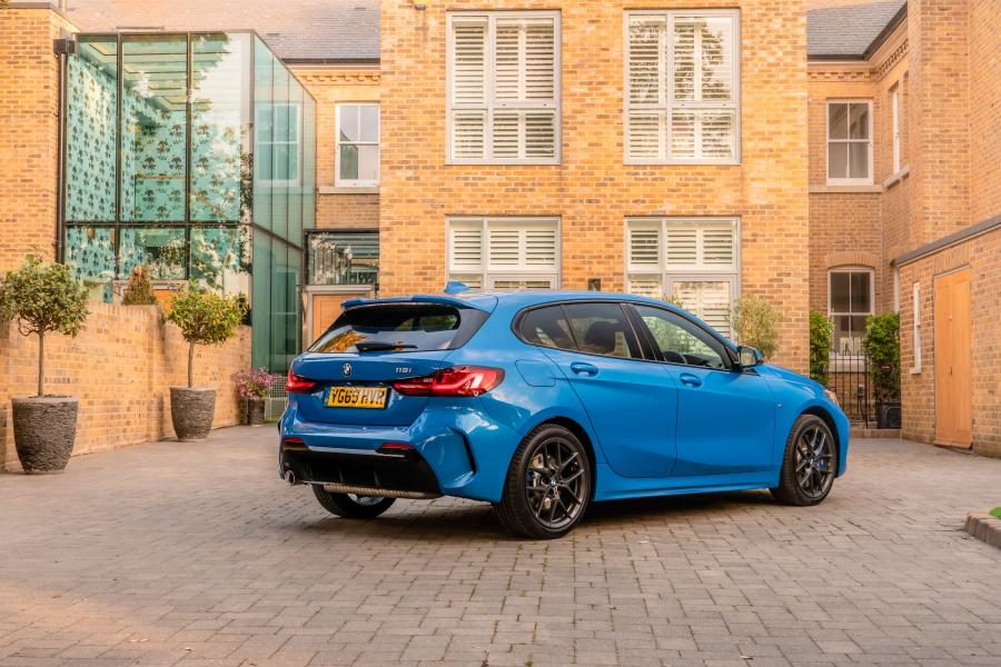  BMW 118i M Sport (F40) 2019 года  (UK) (фото 33 из 43)